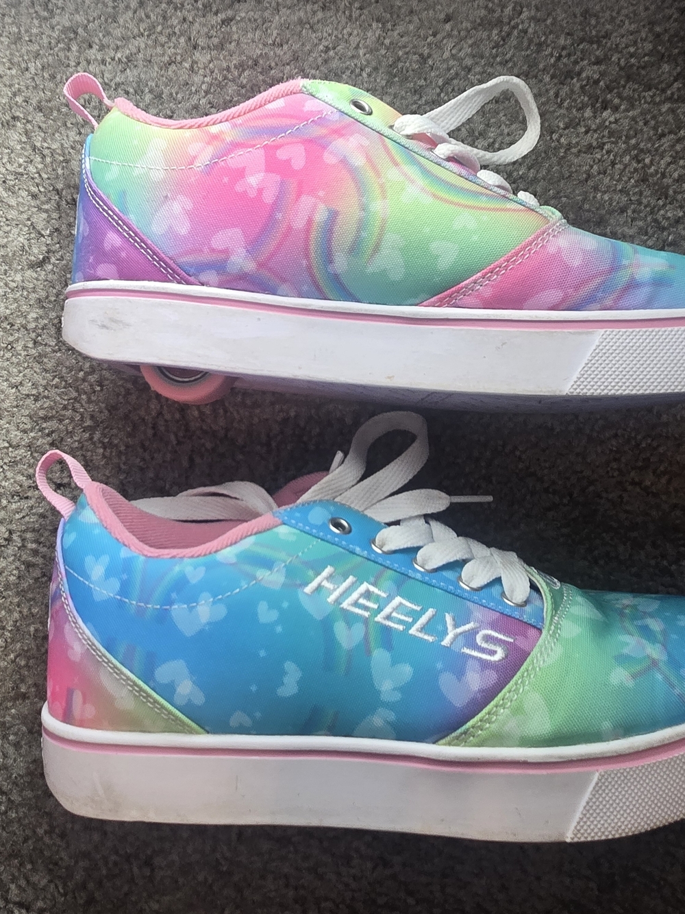 Heelys Rainbow Heart Kids Sneakers with Wheels